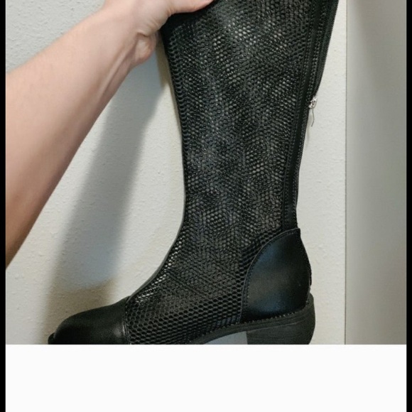 Leather perforated boots. - Picture 5 of 5